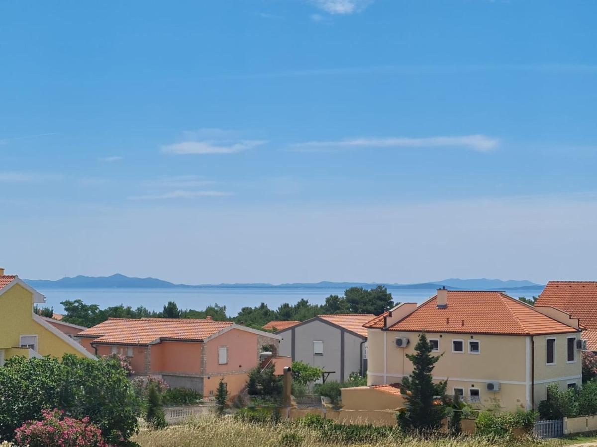 Villa Mena Vir Exterior foto